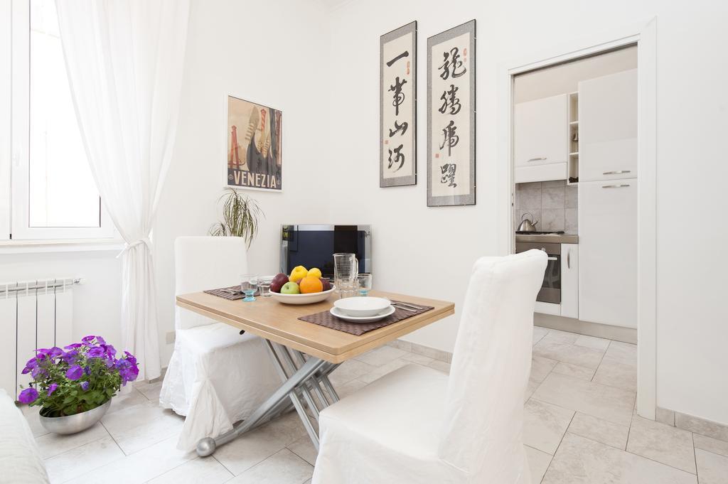 Apartmán Foscolo Al 24 Řím Pokoj fotografie